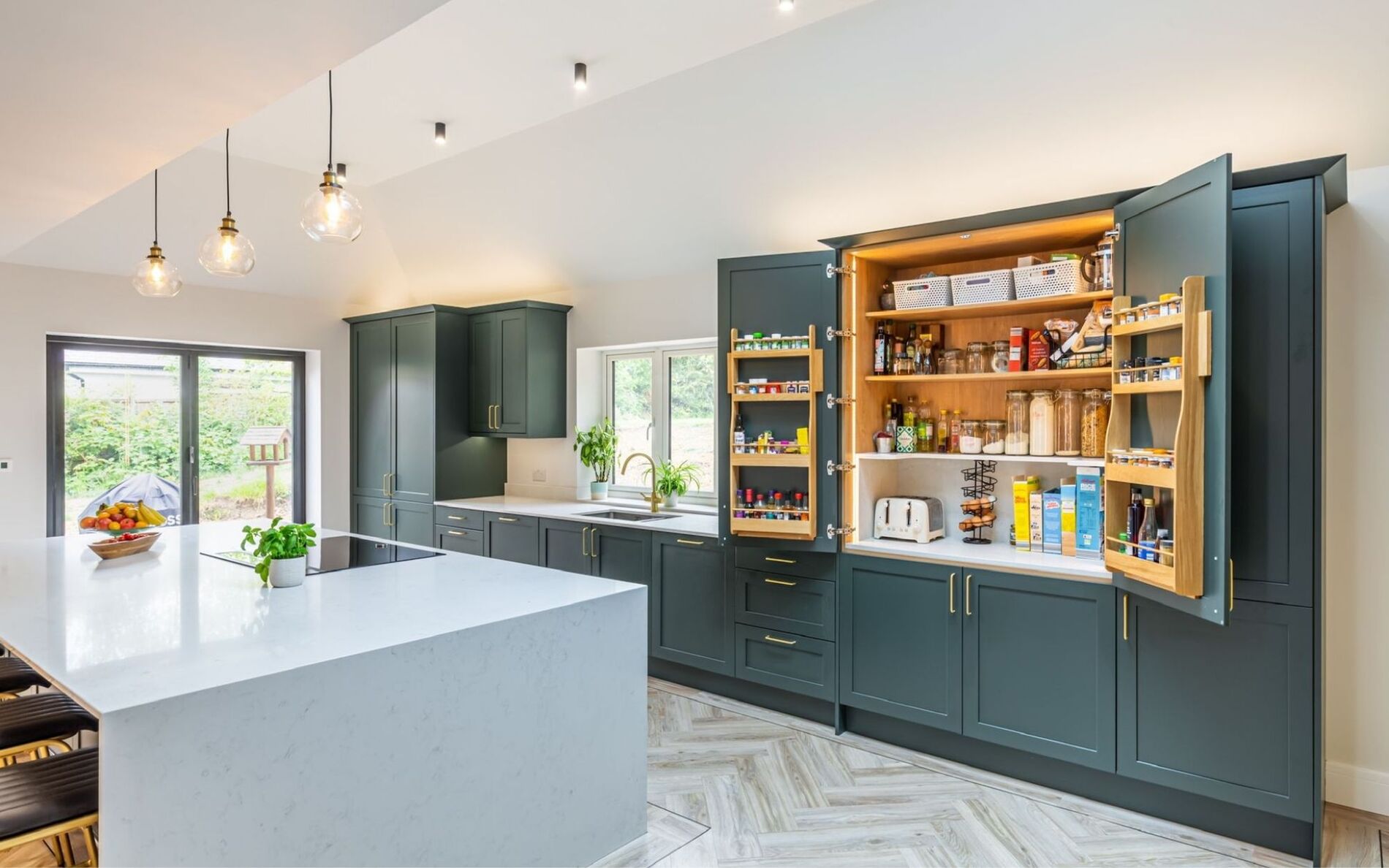 Aldana Kitchen in Deep Forest by Kitchen Ergonomics
