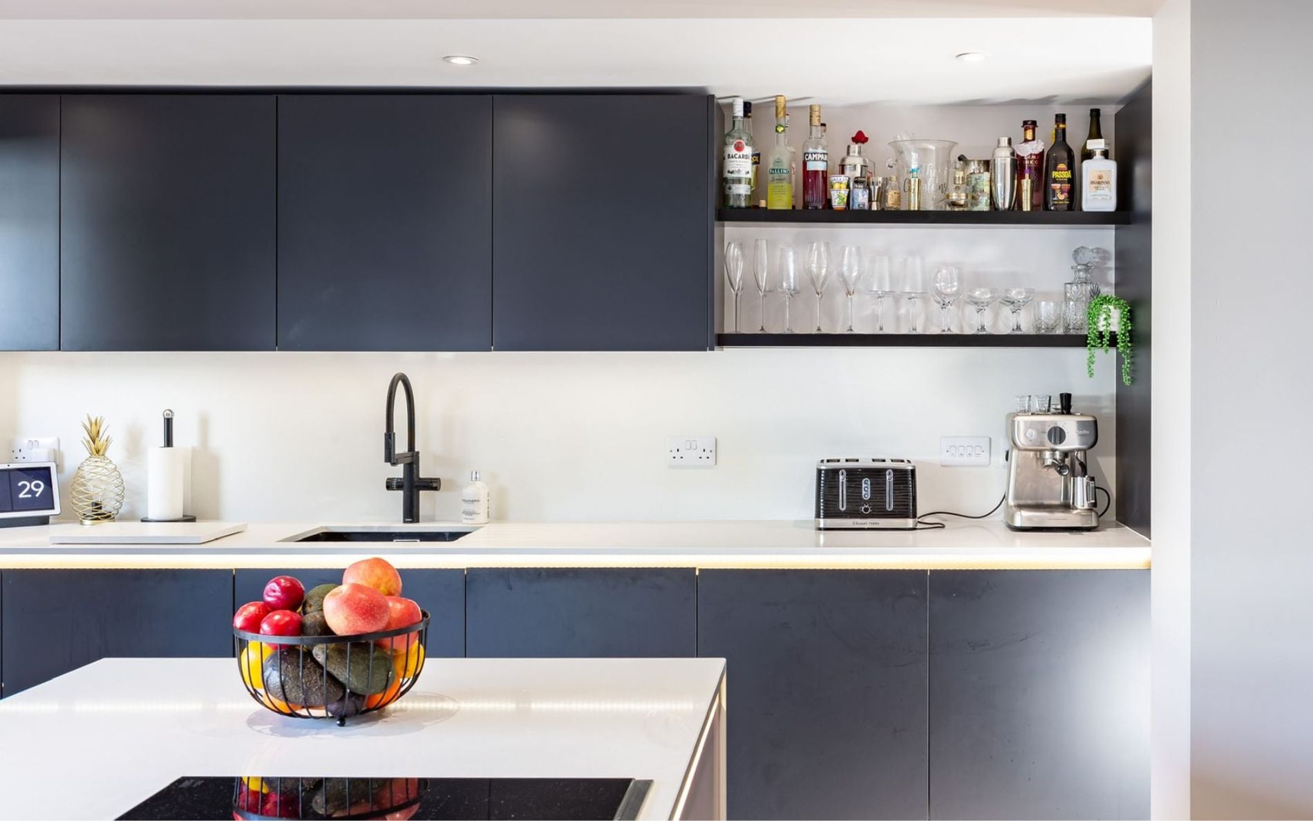 Zola Matte Kitchen in Carbon and Vintage Pink by Kitchen Ergonomics