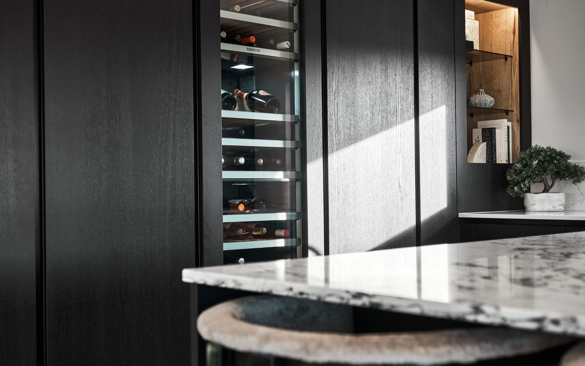 Tavola Kitchen in Hacienda Black by Exorna