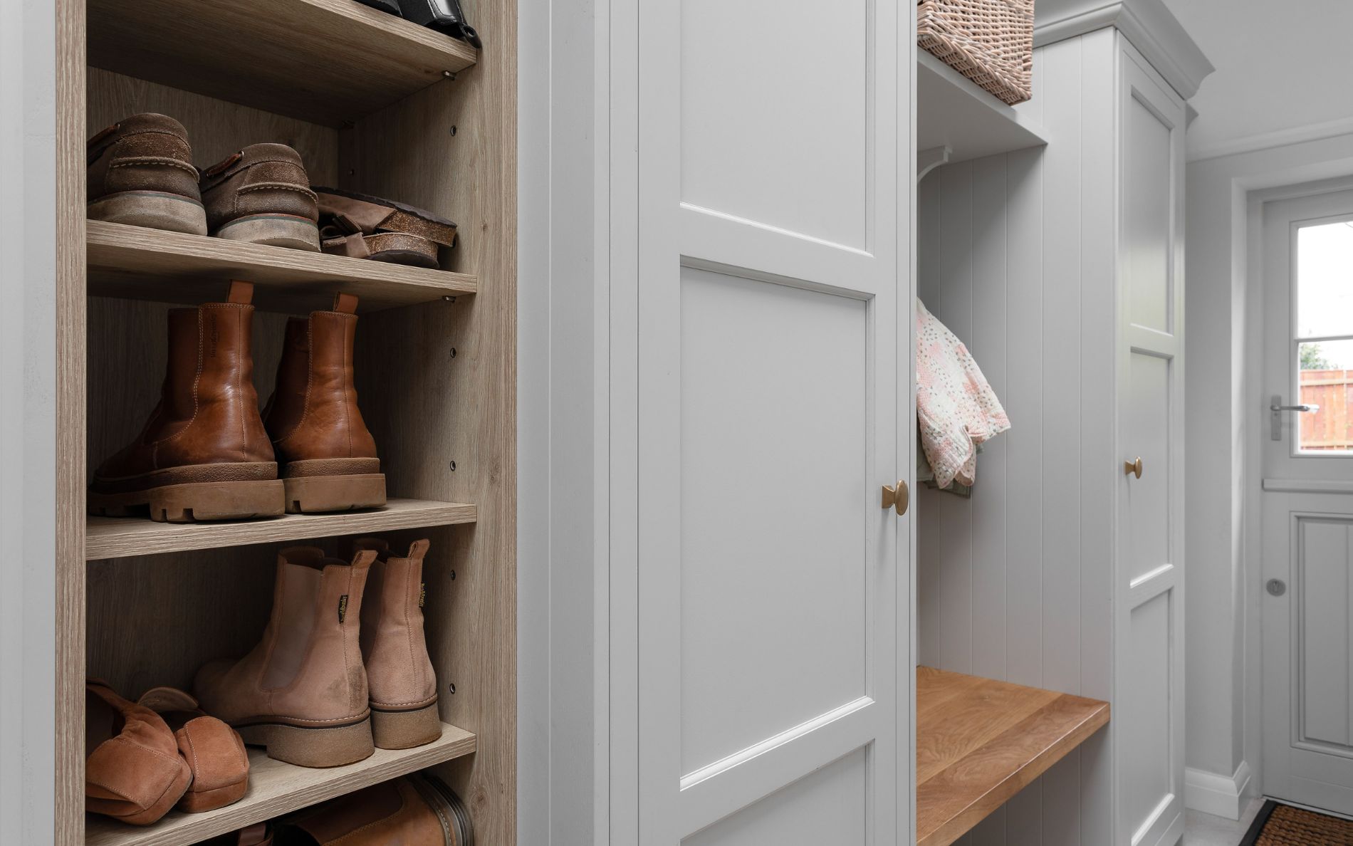 Belgravia Kitchen in Light Grey & Cashmere by Ella Austin Kitchens