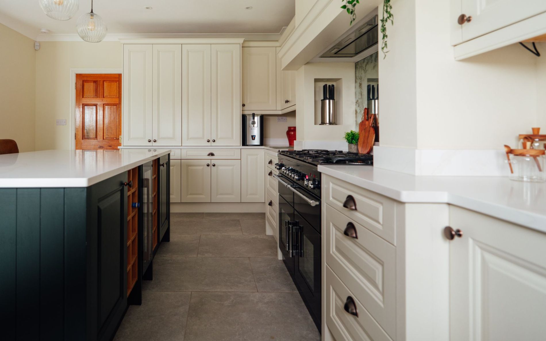 Jefferson Kitchen in Porcelain and Deep Forest by The Appliance Gallery