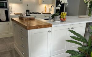 Winslow Kitchen in Porcelain by LD Units