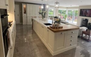 Winslow Kitchen in Porcelain by LD Units