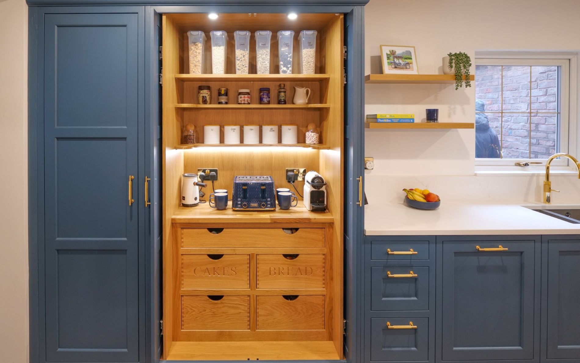 Belgravia Kitchen in Parisian Blue by Portfolio Kitchens