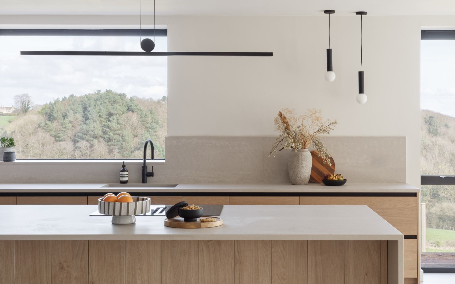 Tavola Kitchen in Parched Oak & Hacienda Black by Studio Nest