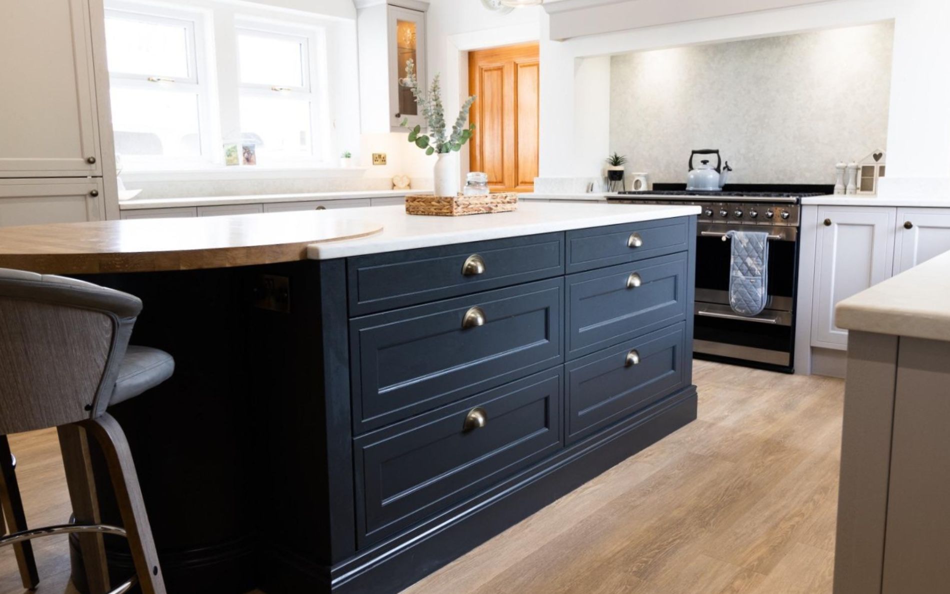 Winslow Kitchen in Cashmere & Graphite by Glenwood of Antrim