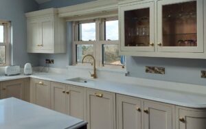 Belgravia Kitchen in Shell & Deep Forest by Sheelan Kitchens
