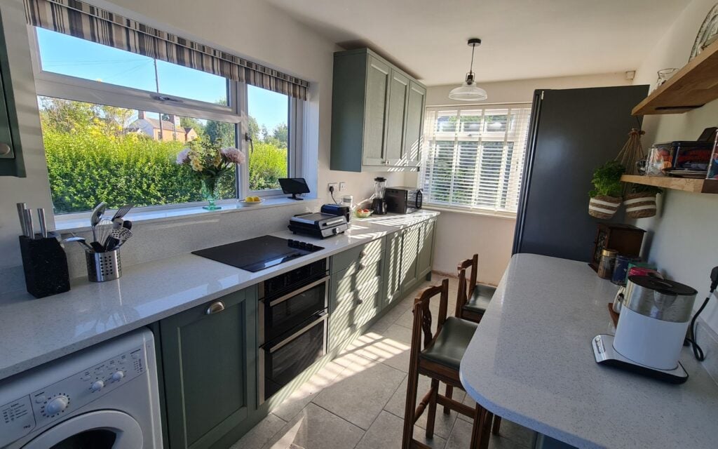 Pembridge Kitchen in Reed Green by Holtams