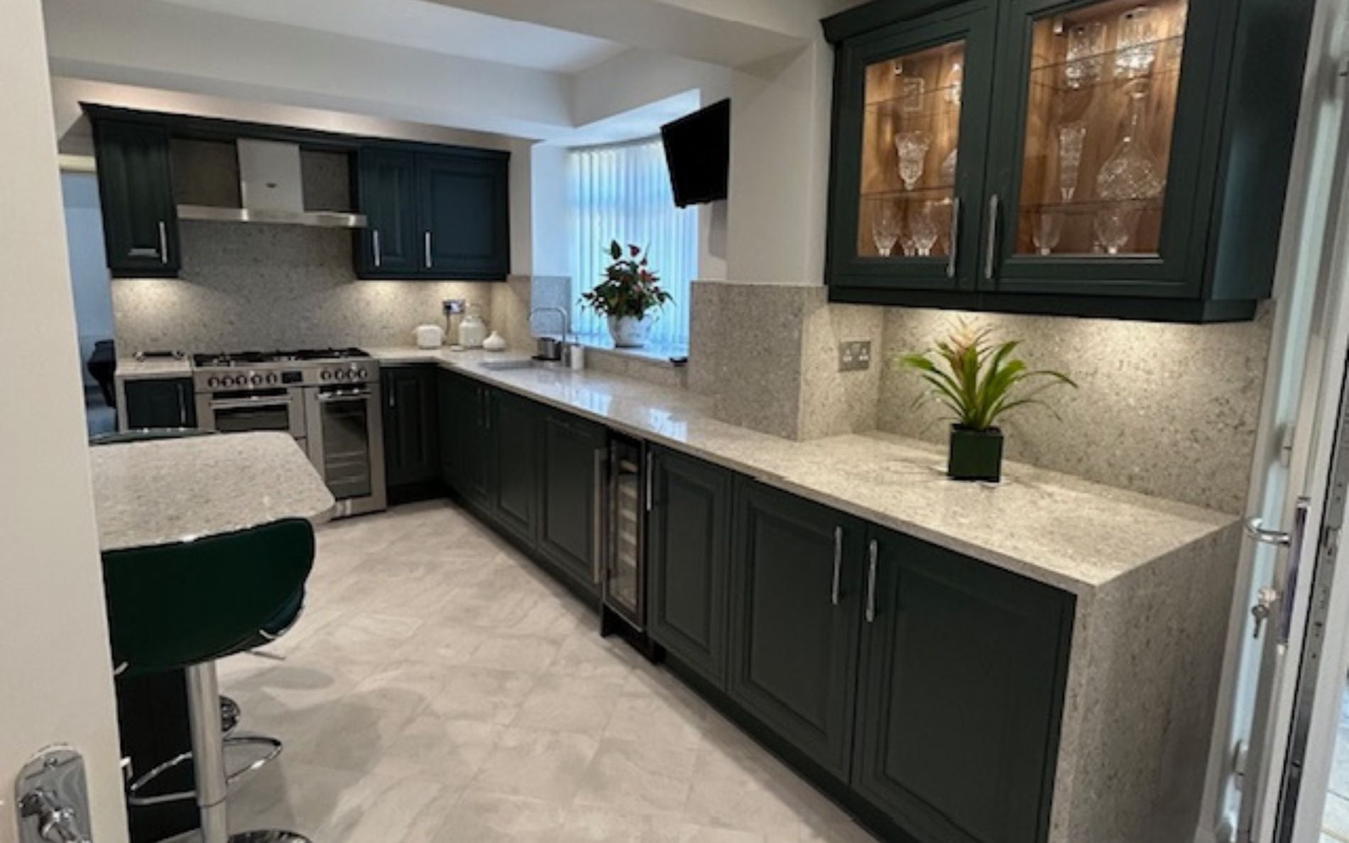 Jacobsen Kitchen in Heritage Green by Royston Kitchens