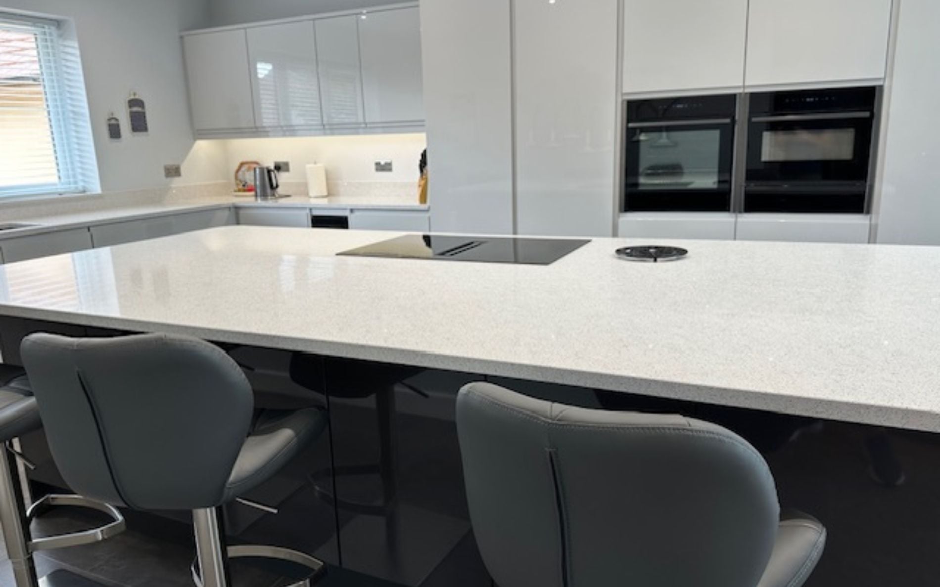 Strada Gloss Kitchen in Light Grey & Graphite by DCL Kitchens