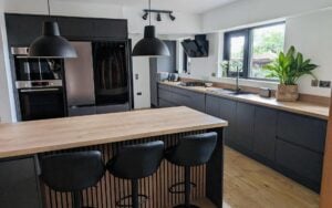 Strada Matte Kitchen in Graphite by Hanna Bros