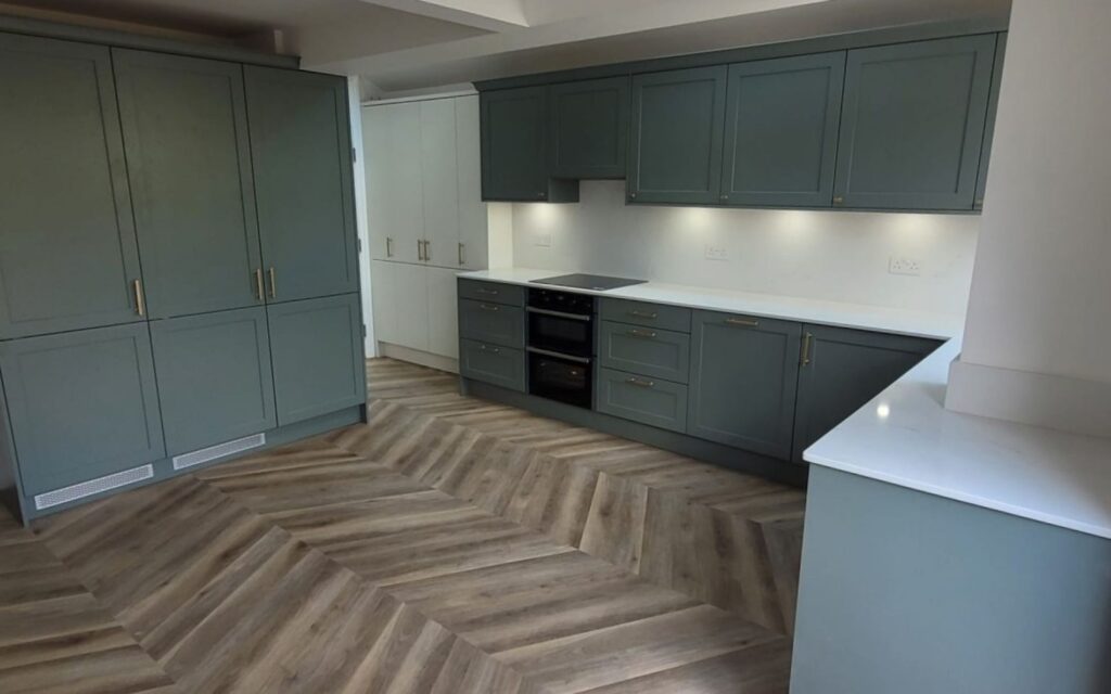 Aldana Kitchen in Reed Green by Walrow Kitchens