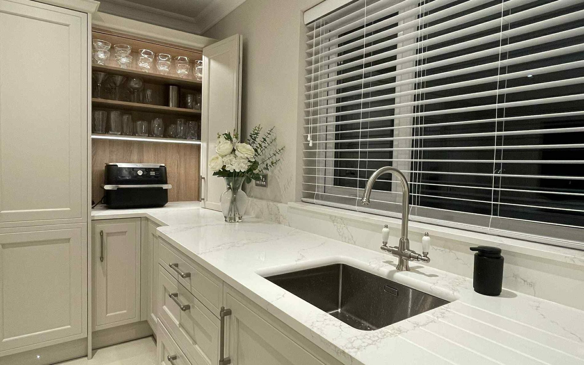 Winslow Kitchen in Shell by Hanna Bros