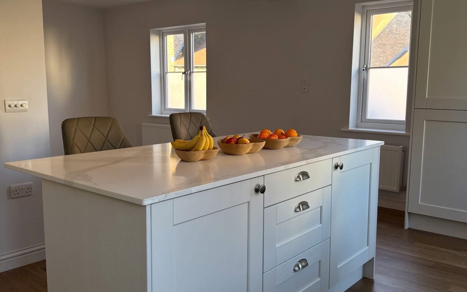 Kensington Kitchen in Porcelain by Thomson Interiors