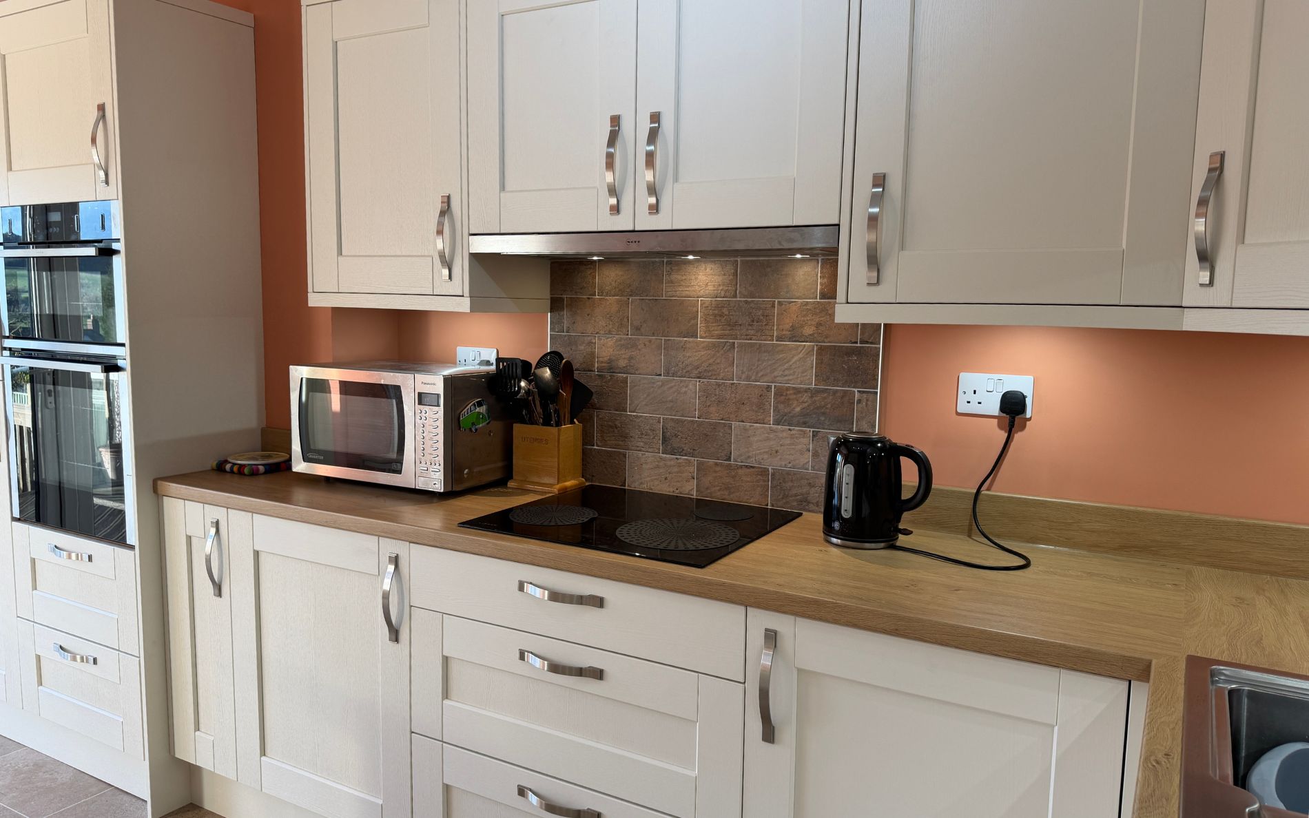 Kensington Kitchen in Ivory by Holtams