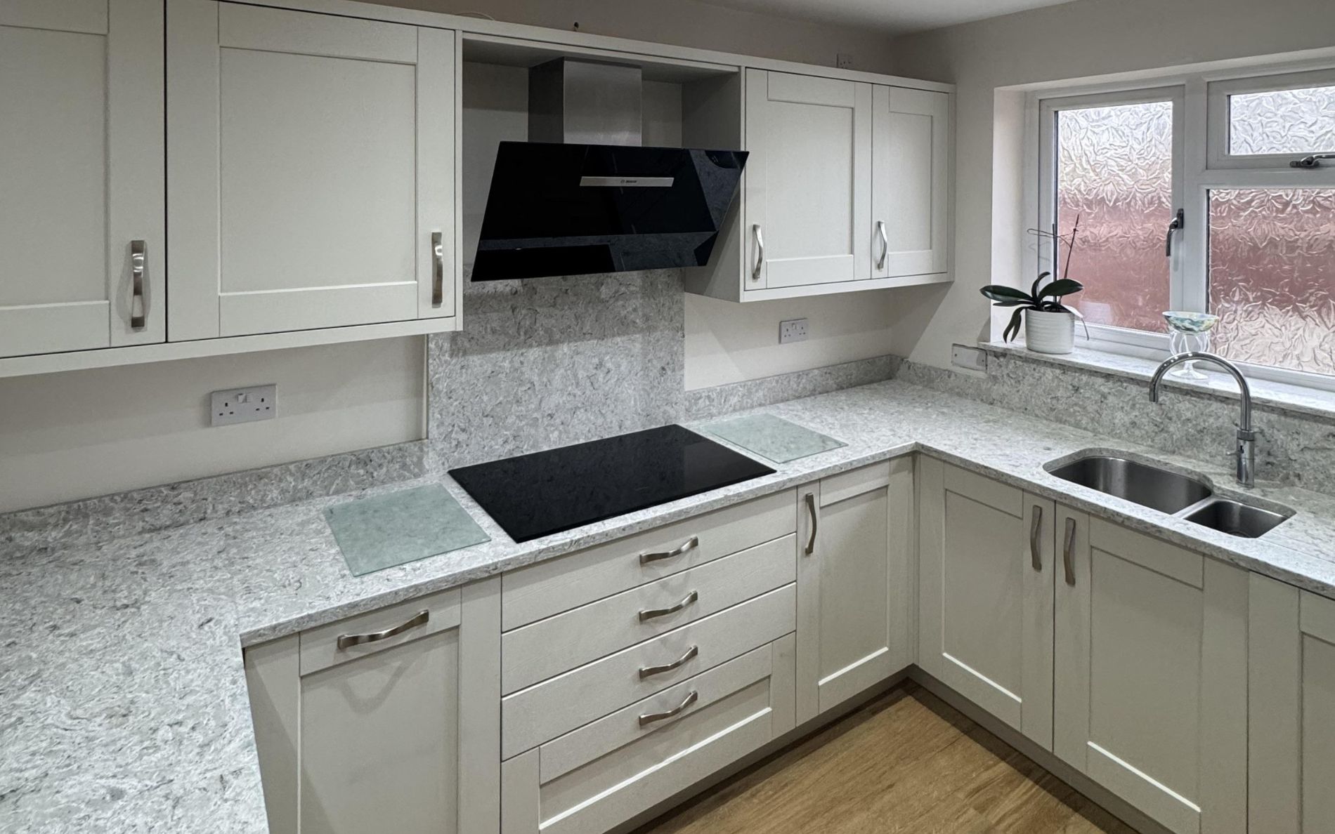 Kensington Kitchen in Mussel by The Kitchen Broker
