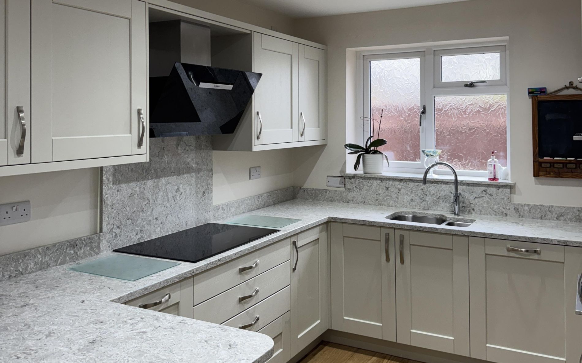 Kensington Kitchen in Mussel by The Kitchen Broker