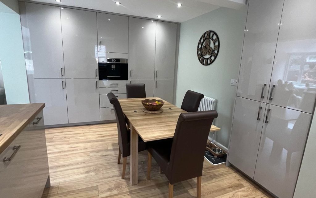 Zola Gloss Kitchen in Cashmere by The Kitchen Broker