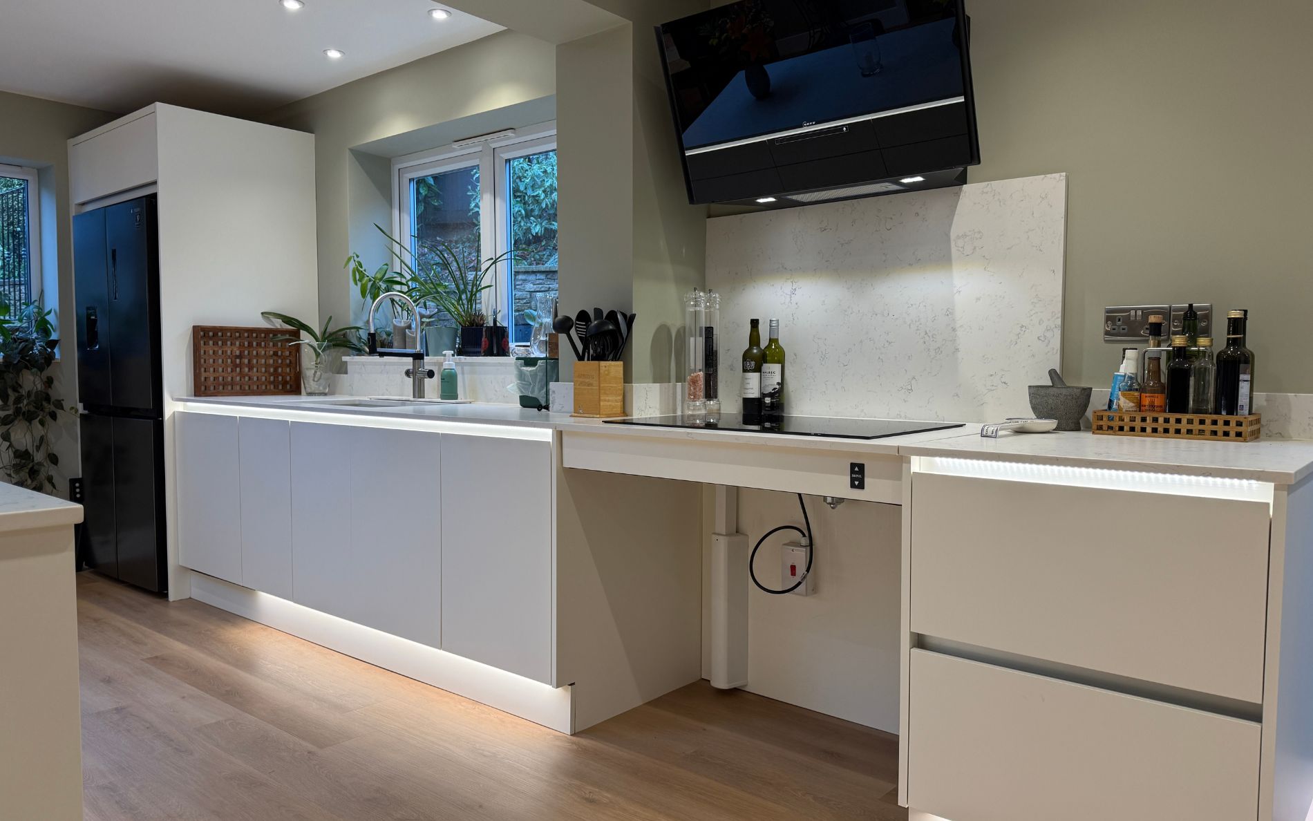 Zola Soft-Matte Kitchen in Porcelain by Saturn Interiors