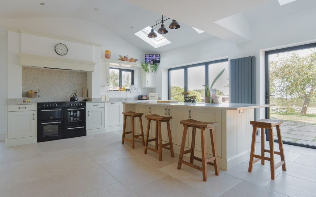 Wakefield Kitchen in Porcelain by Tootell & Co