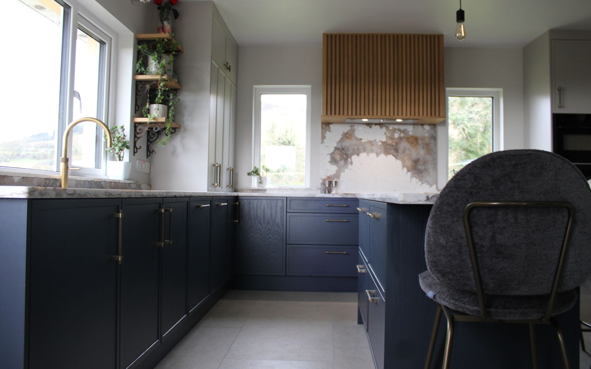 Aylesford Kitchen in Cashmere & Slate Blue by Designer Kitchens