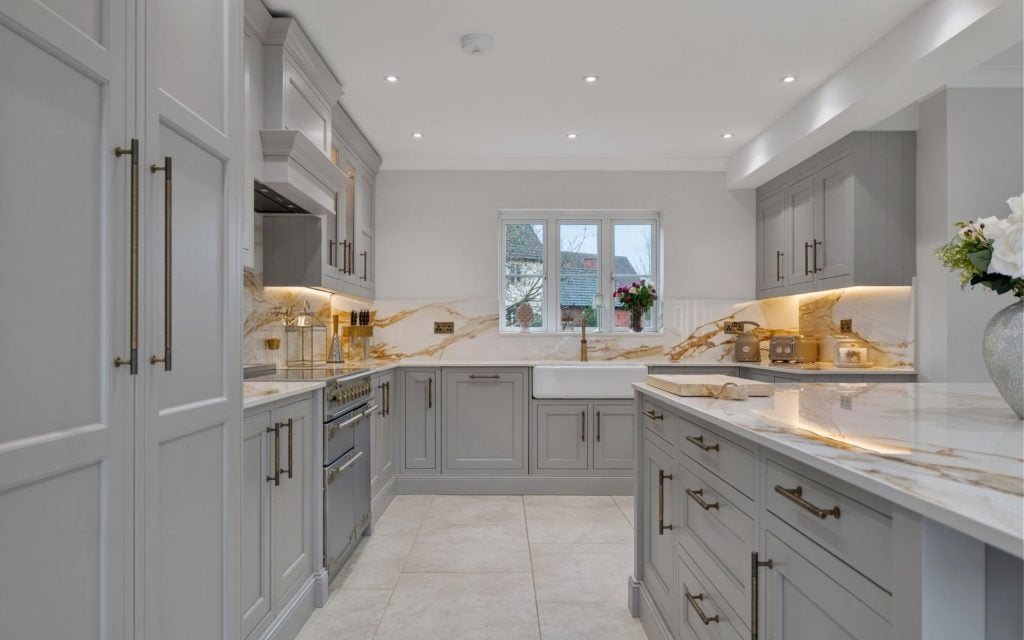 Belgravia, Mr & Mrs Tudor, Weston