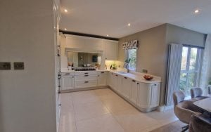 Lawrenson Kitchen in Porcelain by Timeless Kitchens