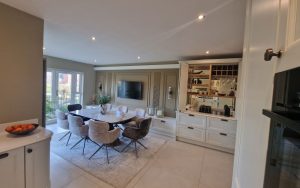 Lawrenson Kitchen in Porcelain by Timeless Kitchens