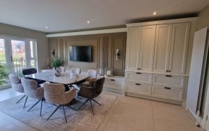 Lawrenson Kitchen in Porcelain by Timeless Kitchens