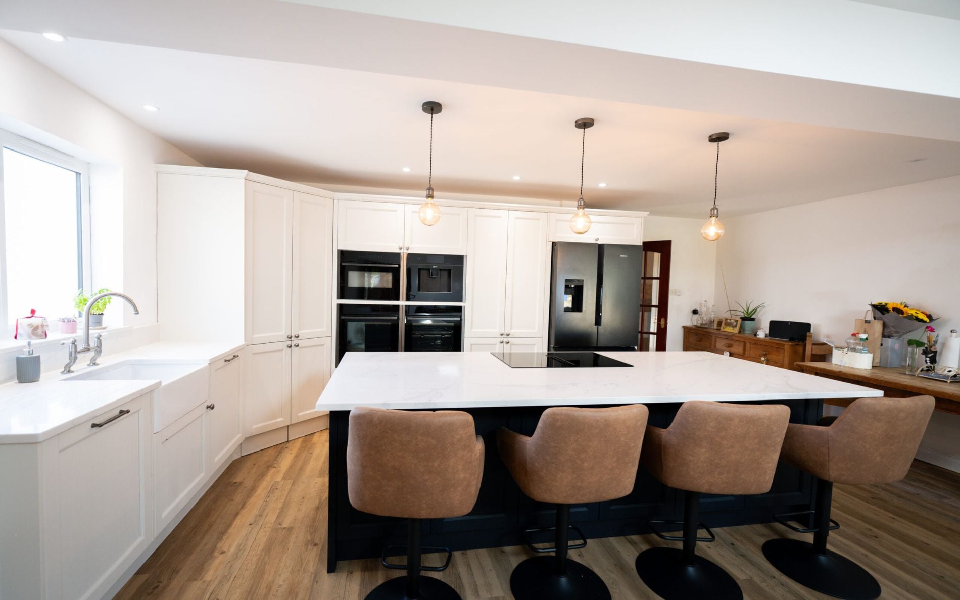 Pembridge Kitchen in Porcelain & Indigo by Sarah Jane Kitchens
