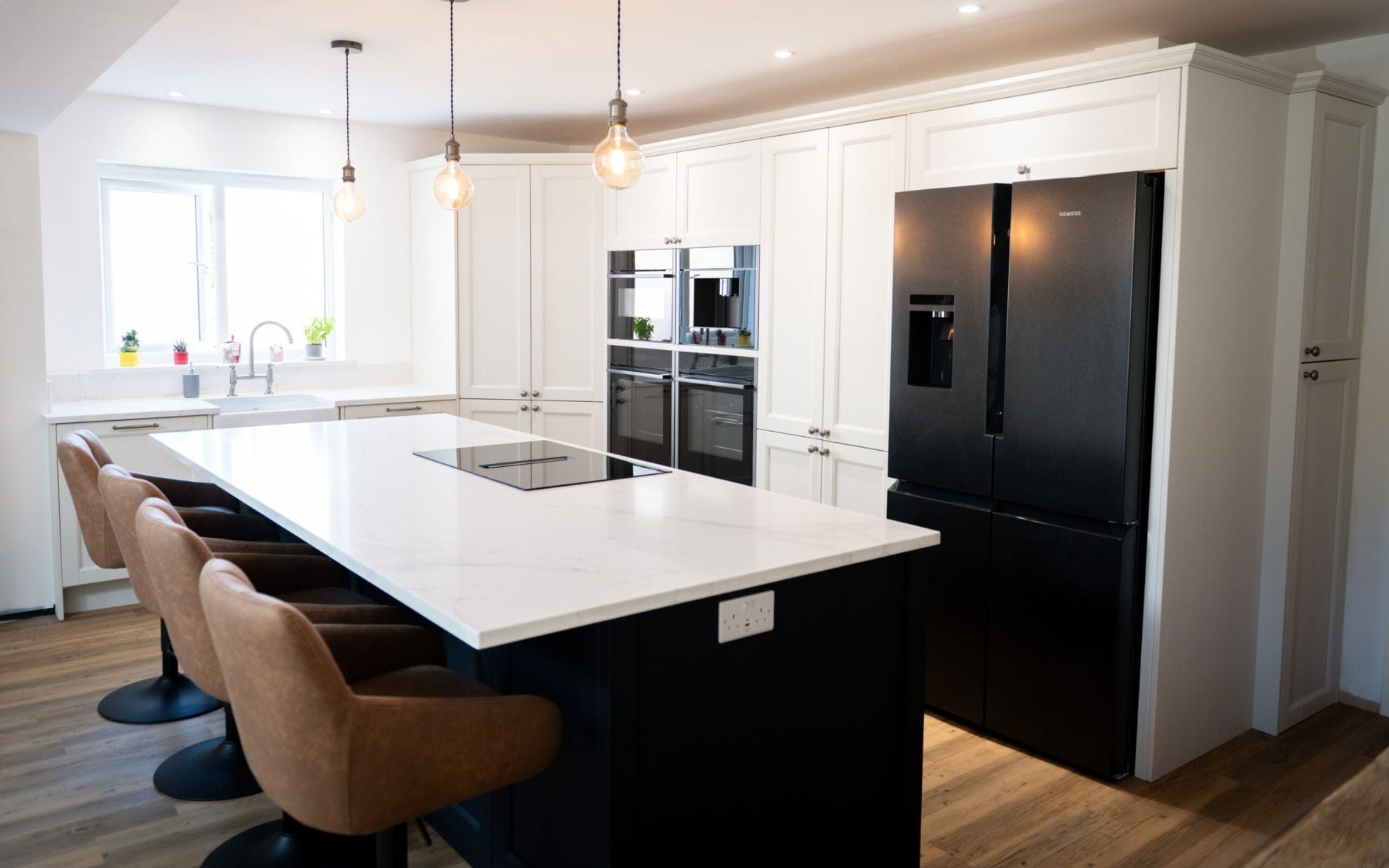 Pembridge Kitchen in Porcelain & Indigo by Sarah Jane Kitchens
