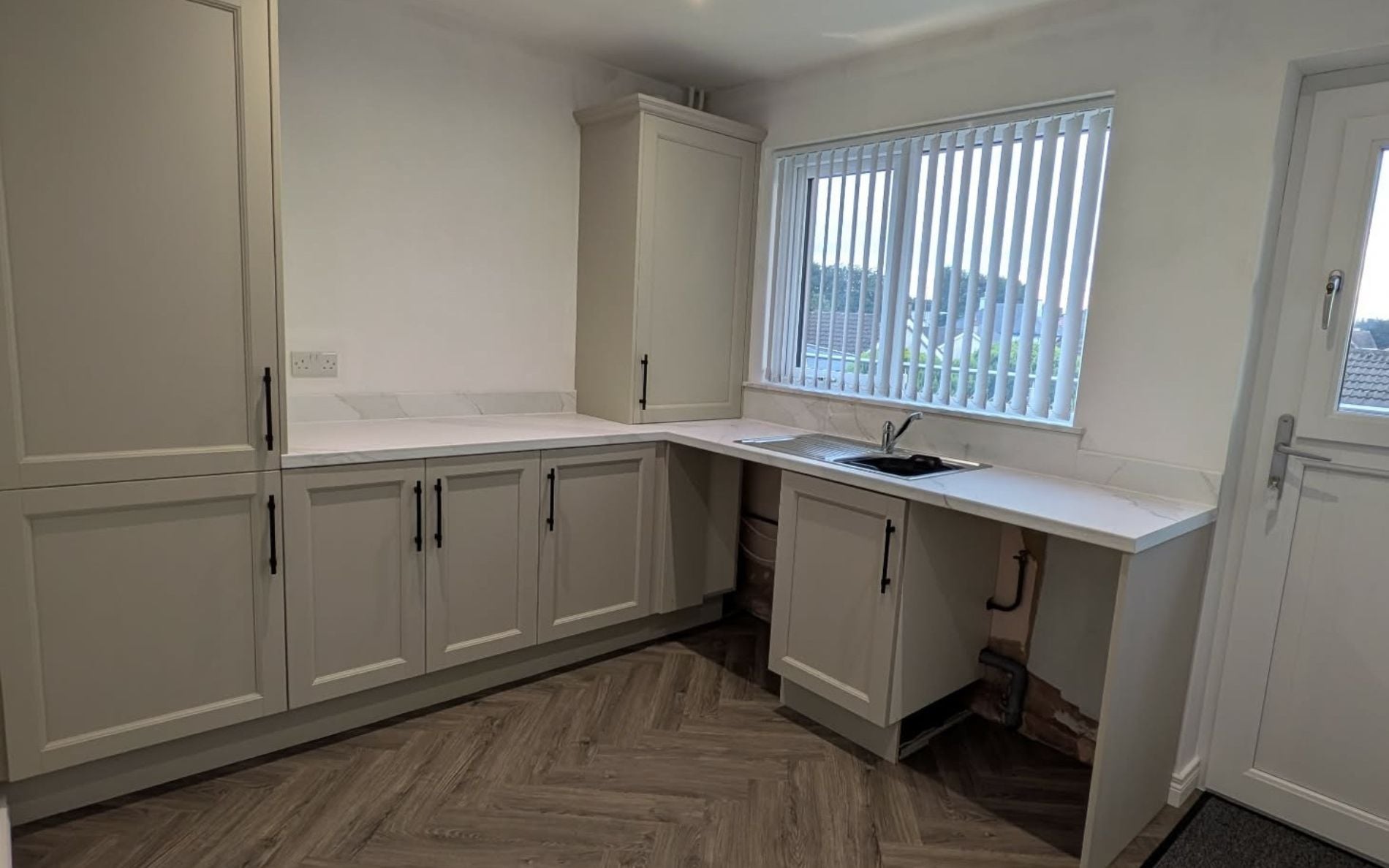Pembridge Kitchen in Taupe Grey by Orrell Ballymoney